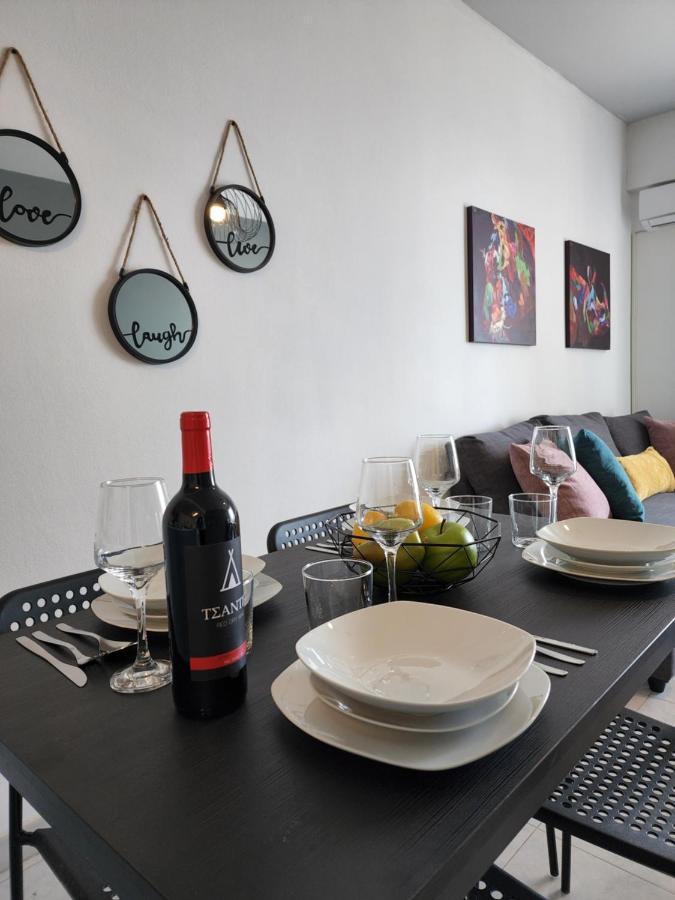 Kay'S City & Seaview One Bedroom Apartment Larnaca Luaran gambar