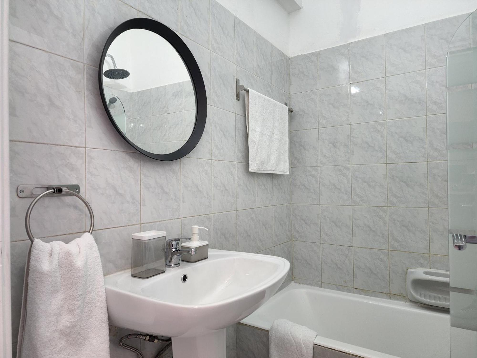 Kay'S City & Seaview One Bedroom Apartment Larnaca Luaran gambar